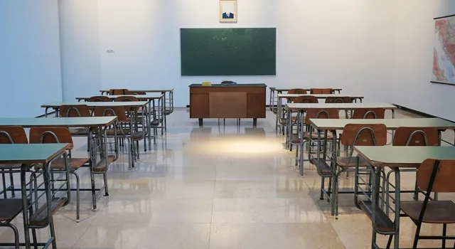 ivan-aleksic-PDRFeeDniCk-unsplash.jpg.